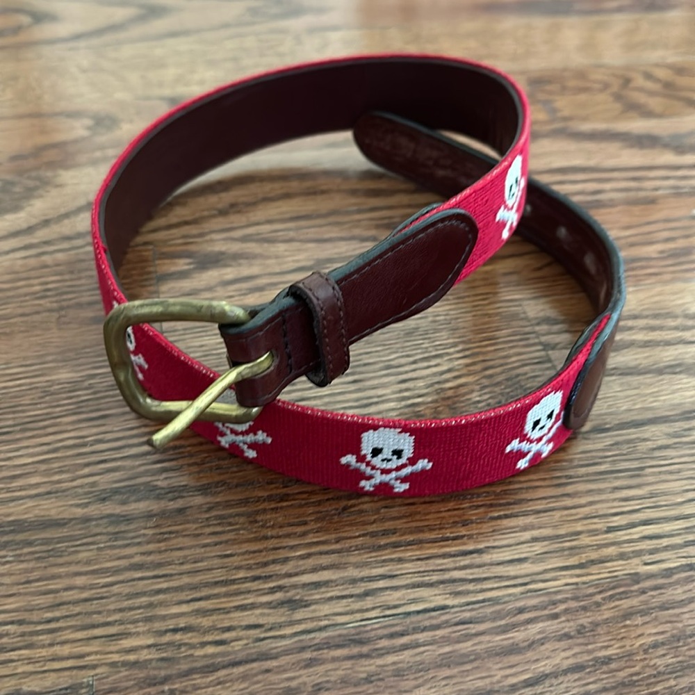 Smathers and Branson Skull and Crossbones Size 28